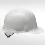 Casco L& R de seguridad fabricado en polietileno. Color: blanco.